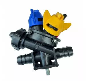 Форсунка на опрыскиватель тройная под КАС проходная Форсунка на опрыскиватель тройная под КАС проходная