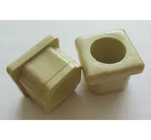 Втулка рамы малая квадратная на грабли ворошилки PZK-5. Втулка рамы малая квадратная на грабли ворошилки PZK-5.