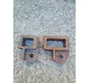 Кронштейны вала навески плуга ПЛН-3-35 (с углоснимом) комплект Кронштейны вала навески плуга ПЛН-3-35 (с углоснимом) комплект