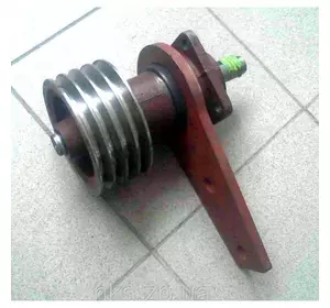 Шкив малый роторной косилки в сборе Wirax Z-169 (1,65м) Шкив малый роторной косилки в сборе Wirax Z-169 (1,65м)