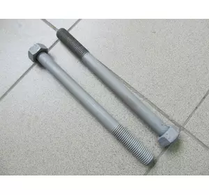 Болт корпуса ПЛН-3,35 М24×300 Болт корпуса ПЛН-3,35 М24×300