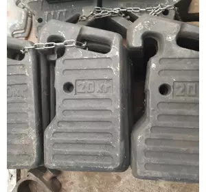 Груз передний 20 кг противовес на МТЗ Груз передний 20 кг противовес на МТЗ