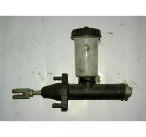 Гидроцилиндр главный муфты сцепления НИВА СК-5 Гидроцилиндр главный муфты сцепления НИВА СК-5