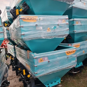 Измельчители и разбрасыватели минеральных удобрений Измельчители и разбрасыватели минеральных удобрений