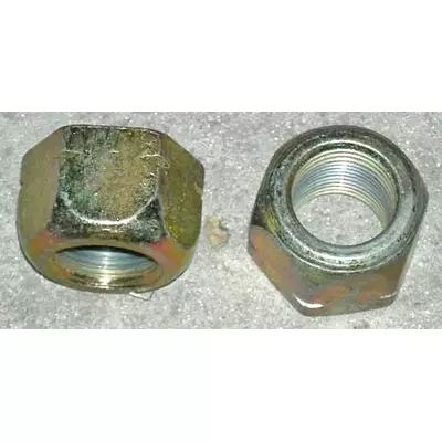 Гайка крепления колеса ведущ.(лев.) Дон 1500