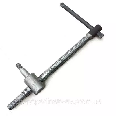 Винт регулировочный ПЛН 04.040 колеса плуга ПЛН 3-35